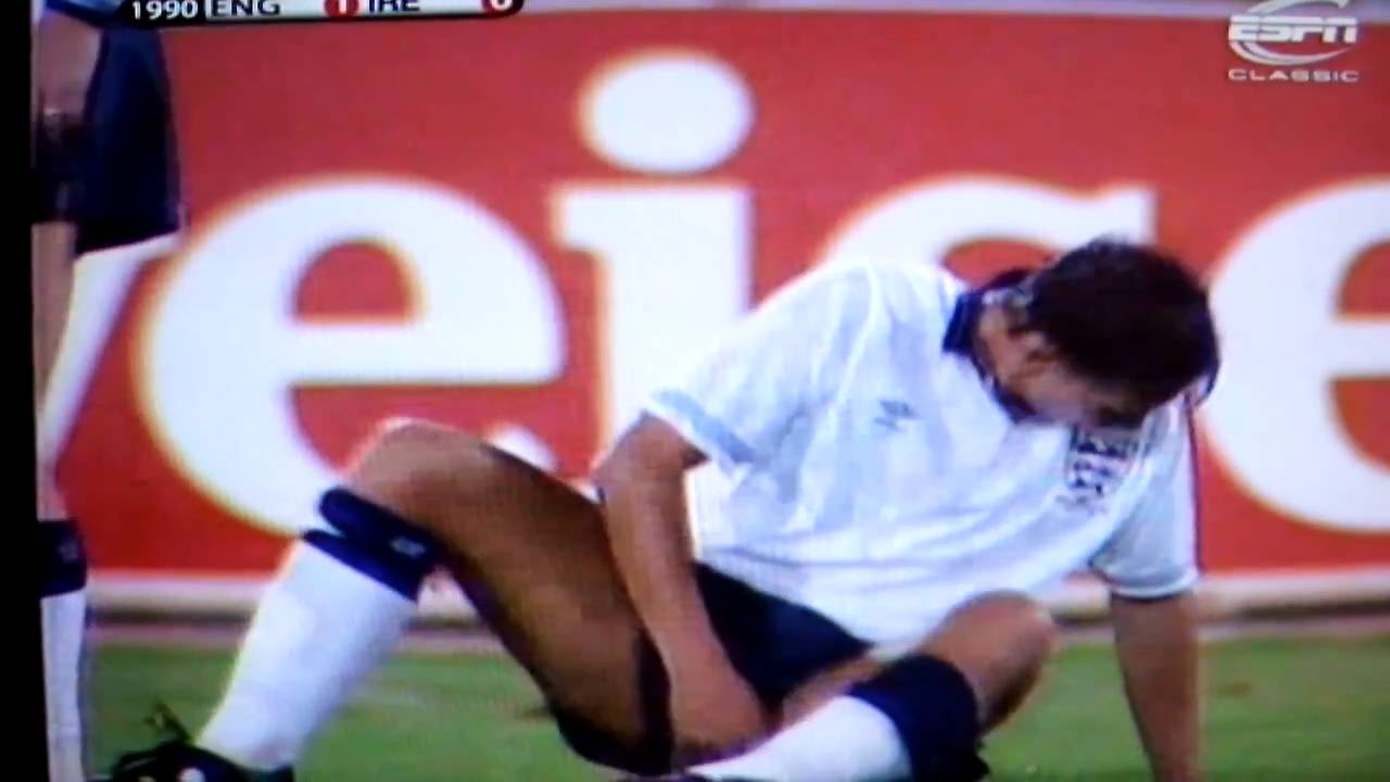 WATCH: Gary Lineker poos himself at World Cup 1990